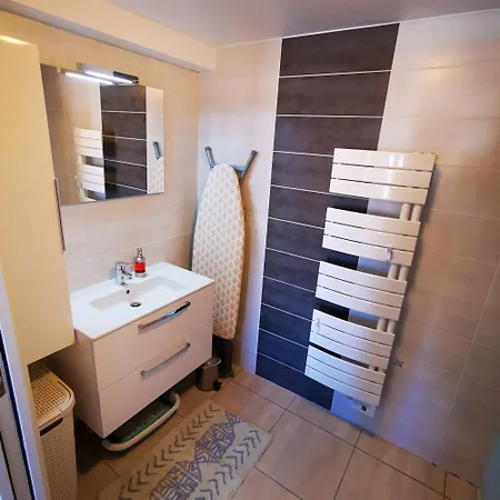 1br T2 54m2 Onde Marine 2nd Floor Lift Wifi Ac Parking